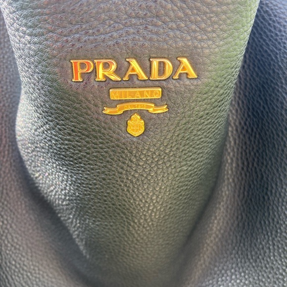 🖤Prada large black shoulder bag🖤 16x12 inches - Picture 4 of 11